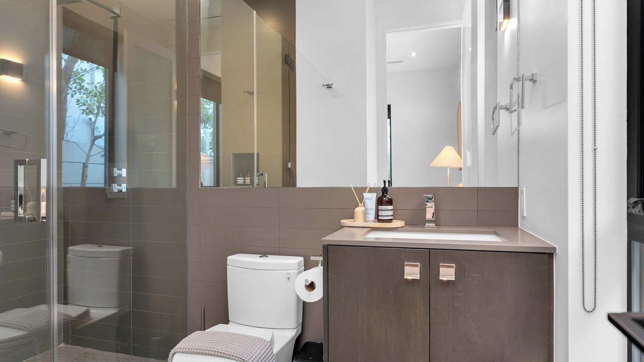 Photo of Bathroom in Beverly Grove