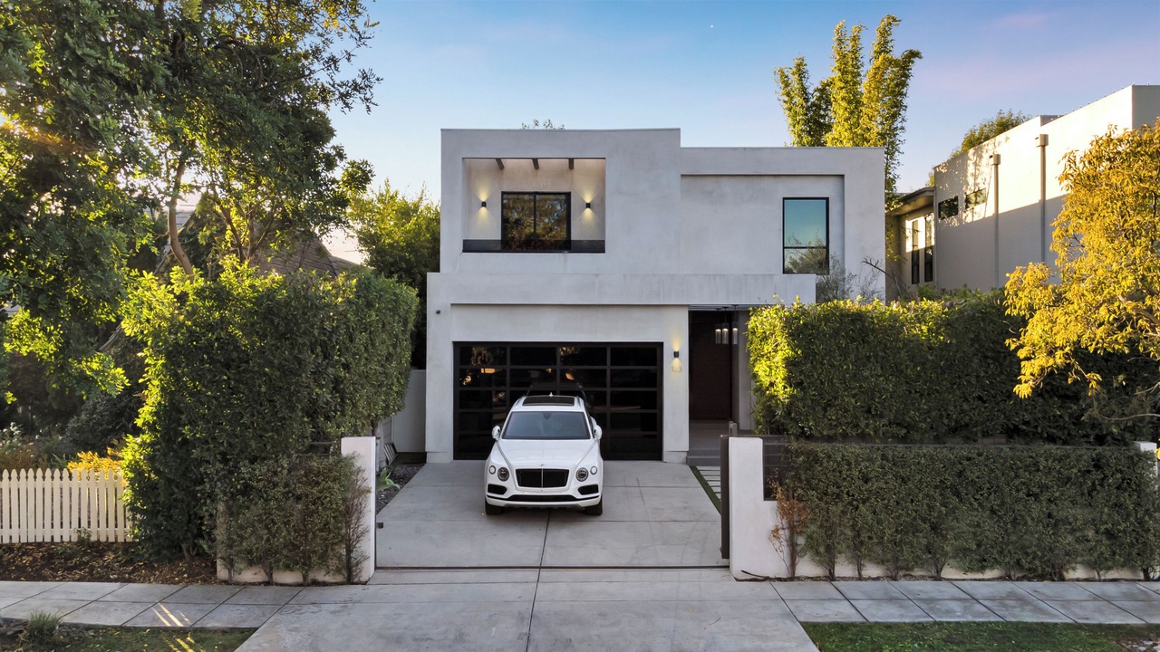 Photo of Outdoor in Beverly Grove