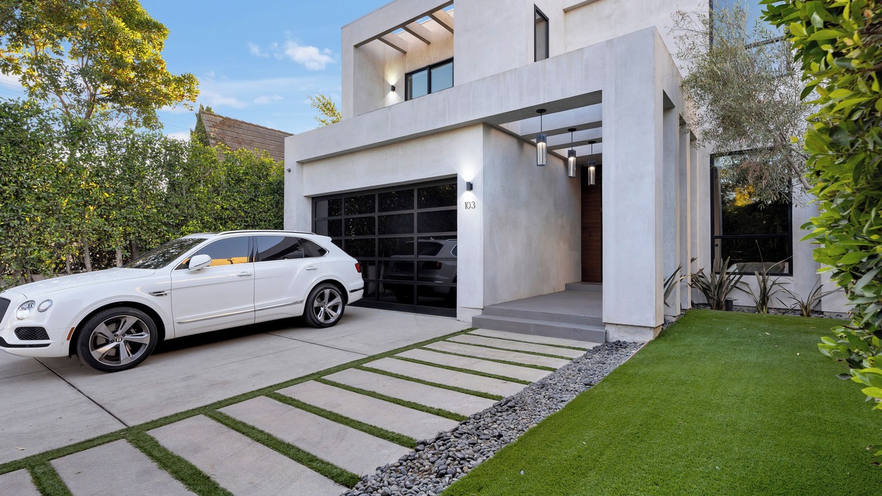 Photo of Outdoor in Beverly Grove