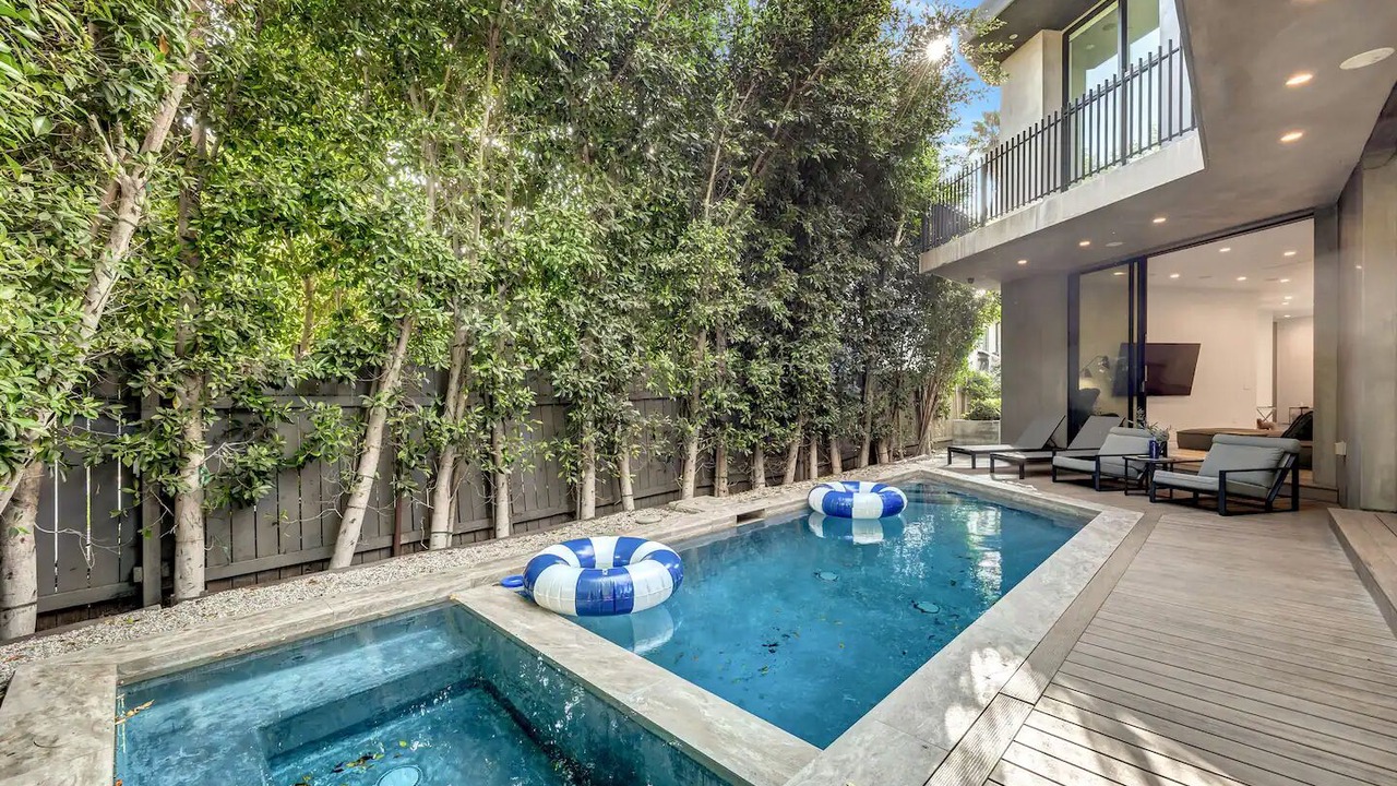 Photo of Outdoor in Beverly Grove