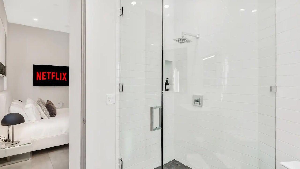 Photo of Bathroom in Beverly Grove