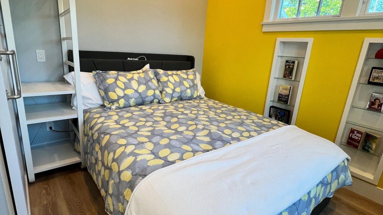 Photo of Bedroom in South Pasadena