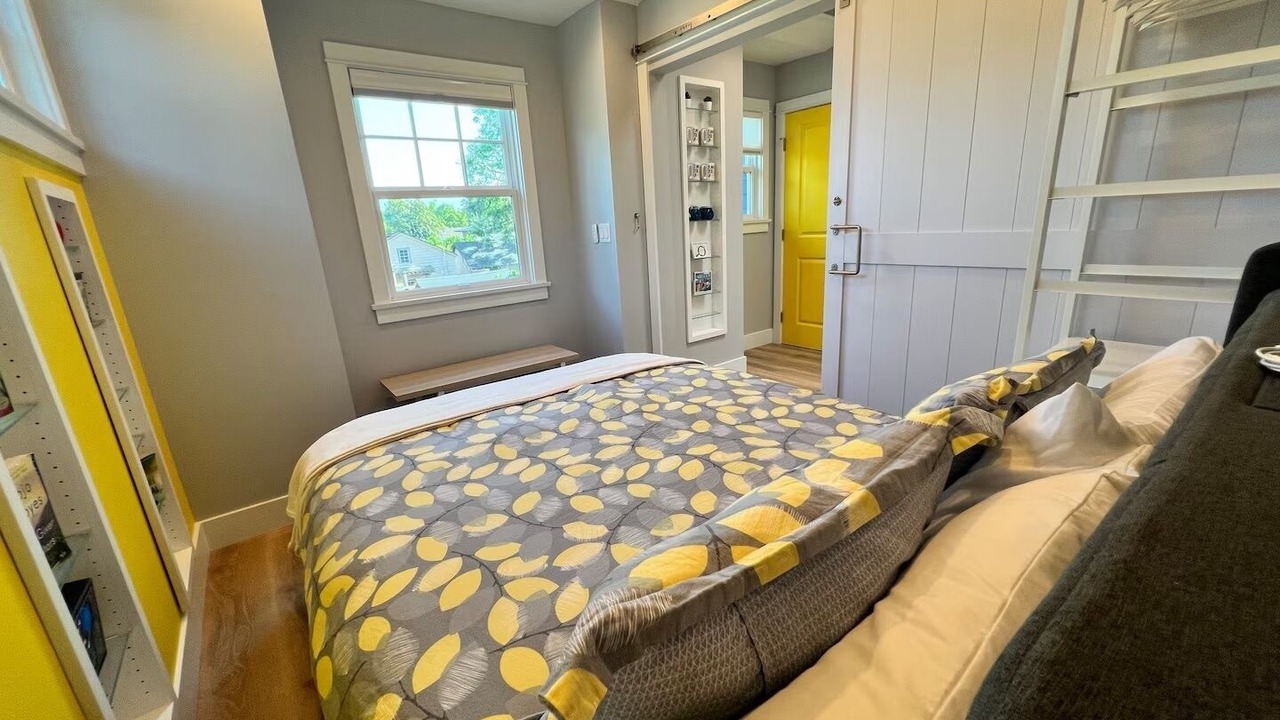 Photo of Bedroom in South Pasadena