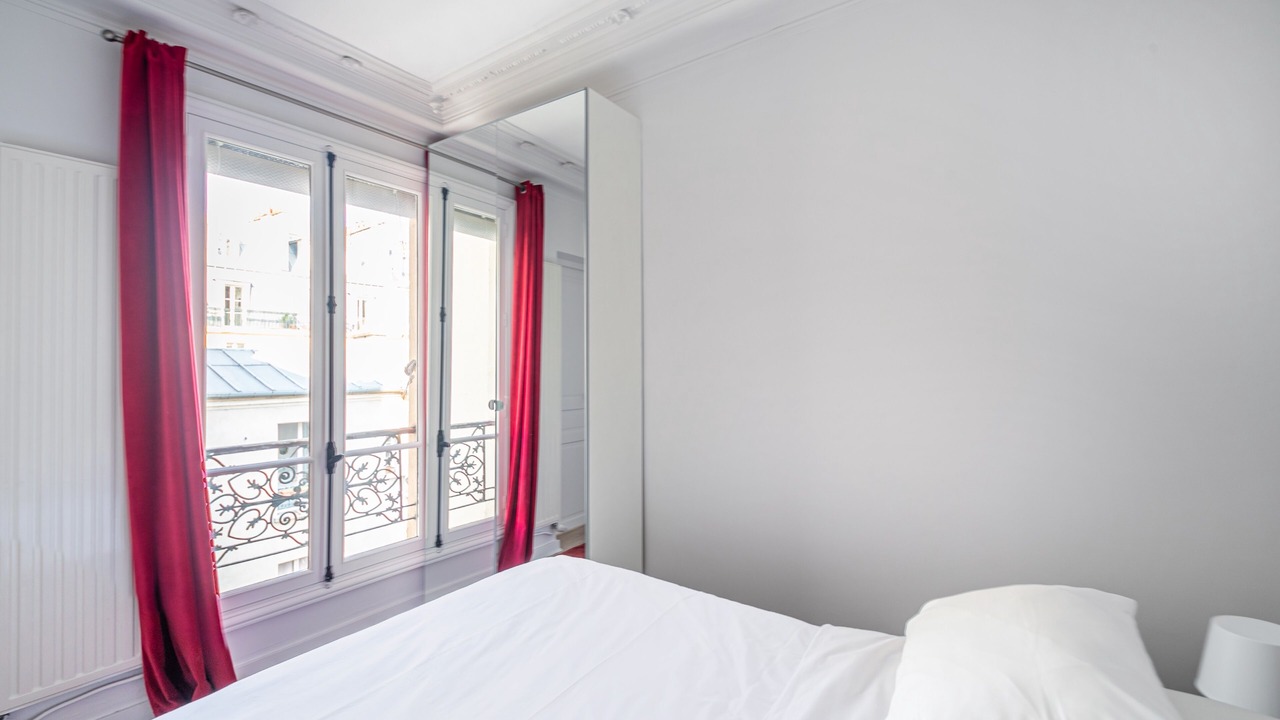 Photo of Bedroom in Notre-Dame-des-Champs