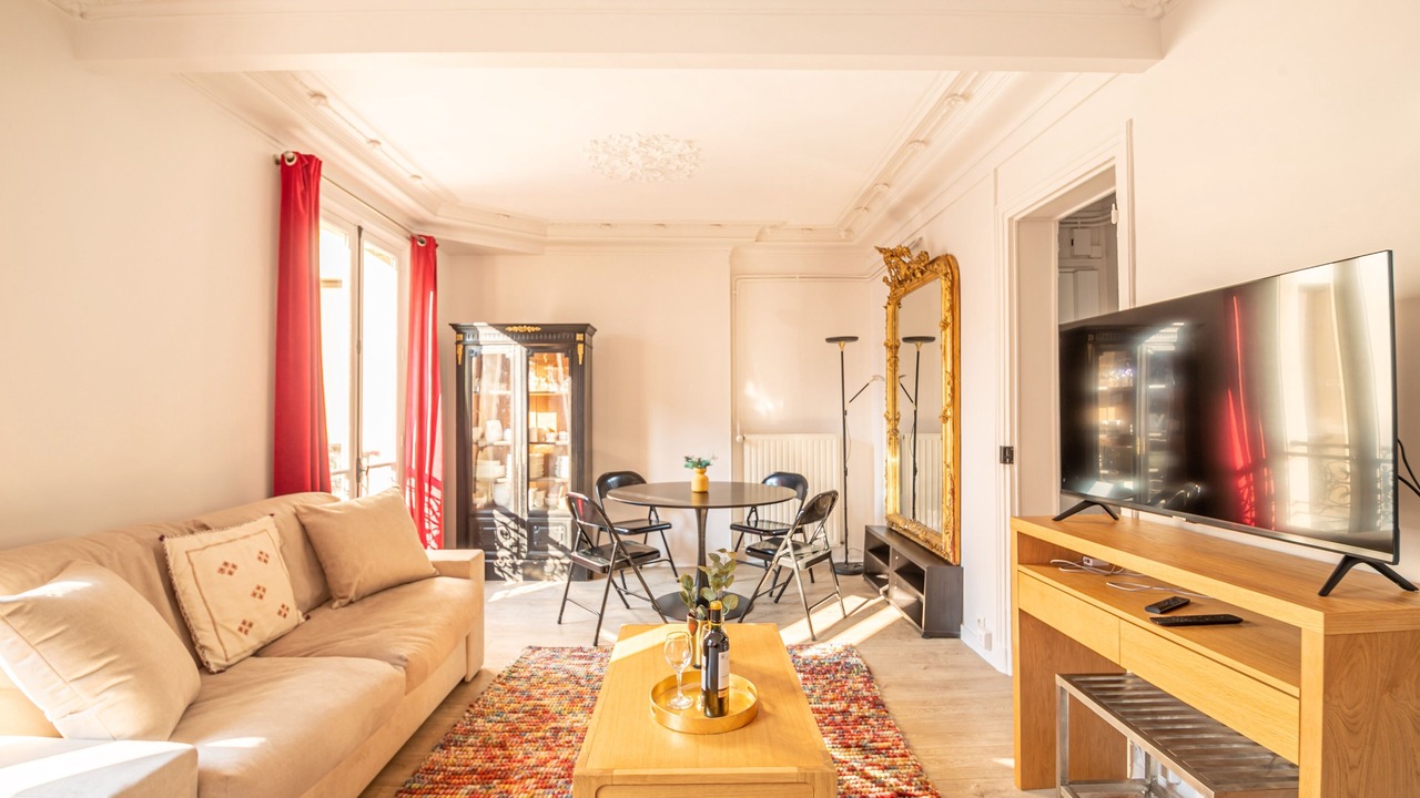 Photo of Livingroom in Notre-Dame-des-Champs