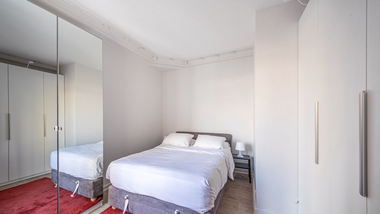 Photo of Bedroom in Notre-Dame-des-Champs