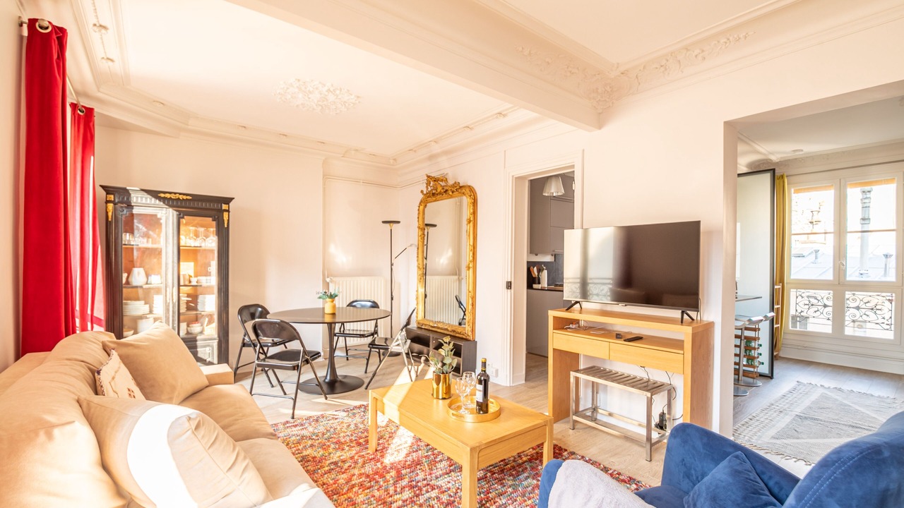 Photo of Livingroom in Notre-Dame-des-Champs