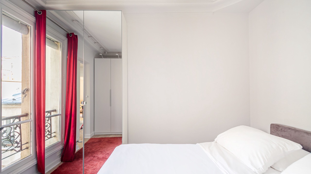 Photo of Bedroom in Notre-Dame-des-Champs