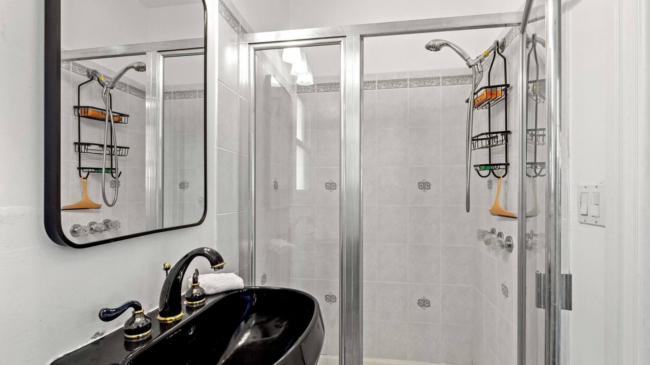 Photo of Bathroom in Beverly Hills