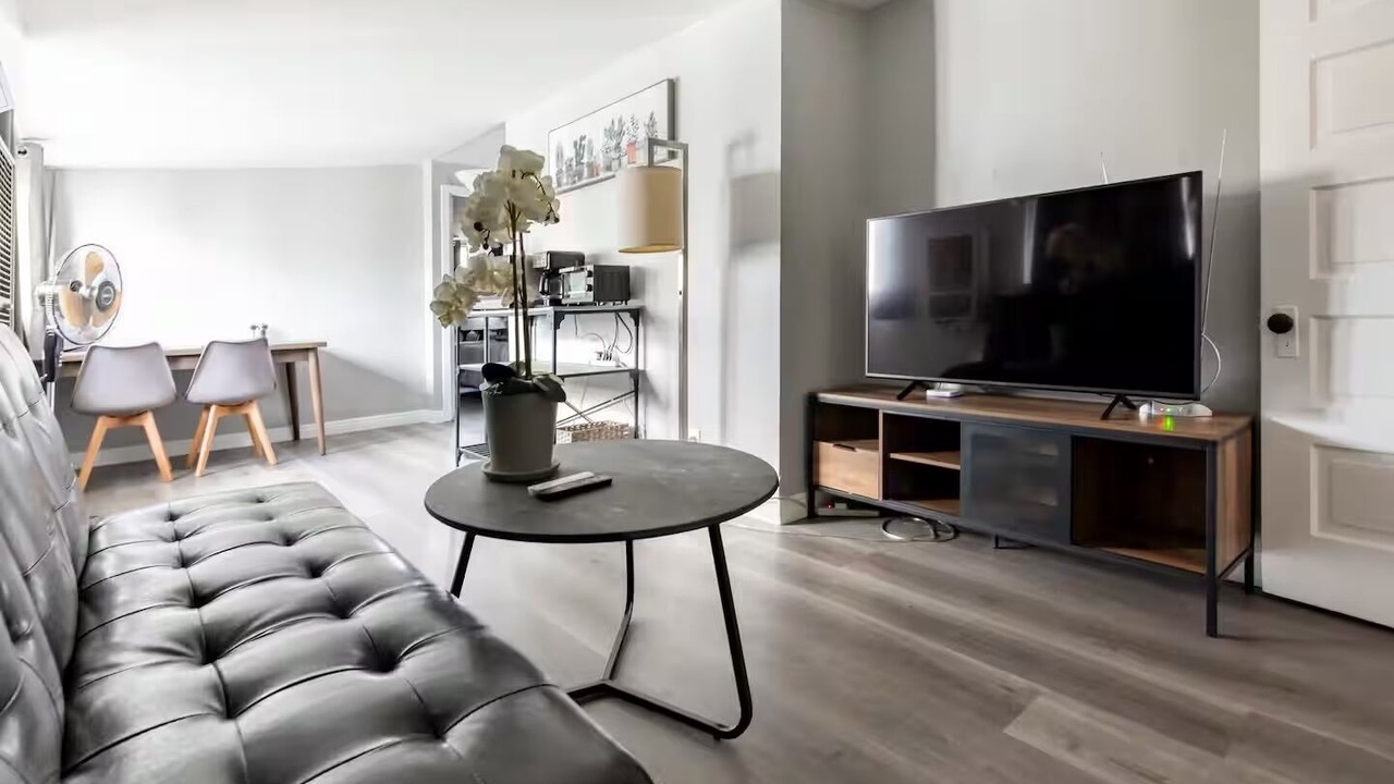 Photo of Livingroom in Pasadena