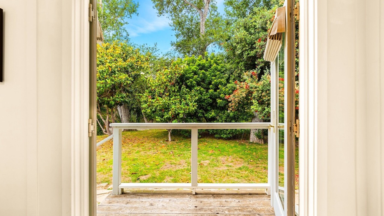 Photo of Others in Carpinteria