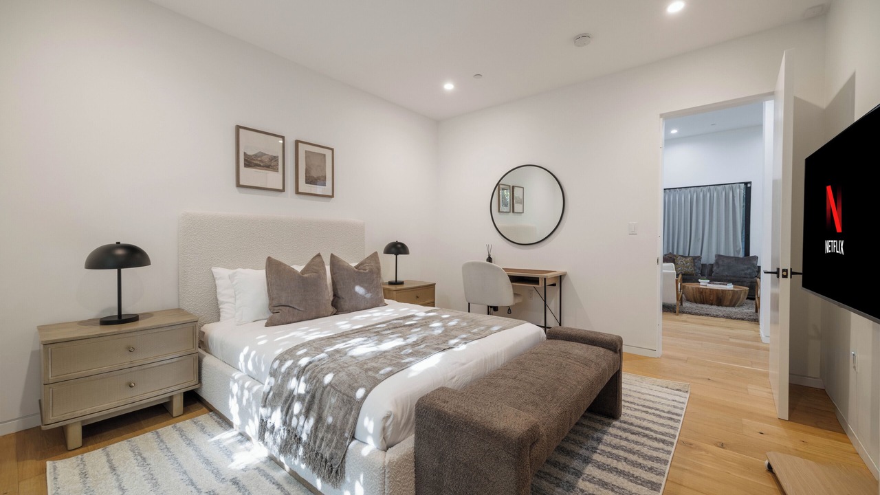 Photo of Bedroom in Beverly Grove