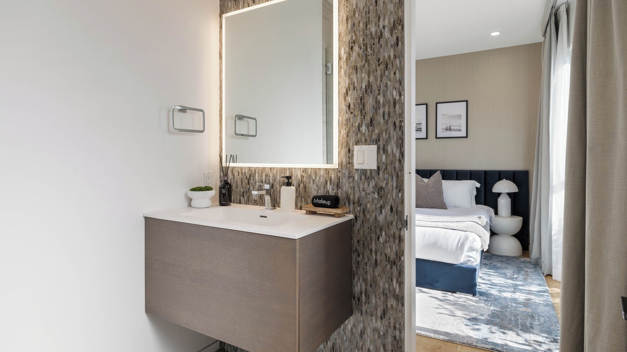 Photo of Bathroom in Beverly Grove