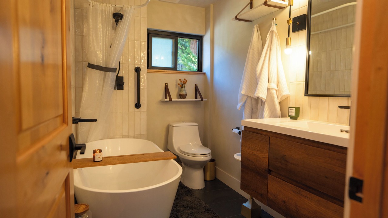 Photo of Bathroom in Running Springs