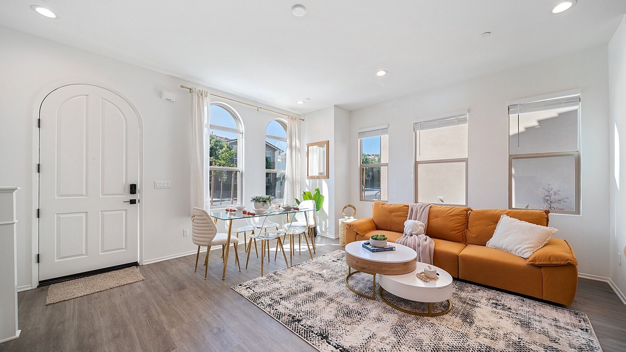 Photo of Livingroom in West Covina