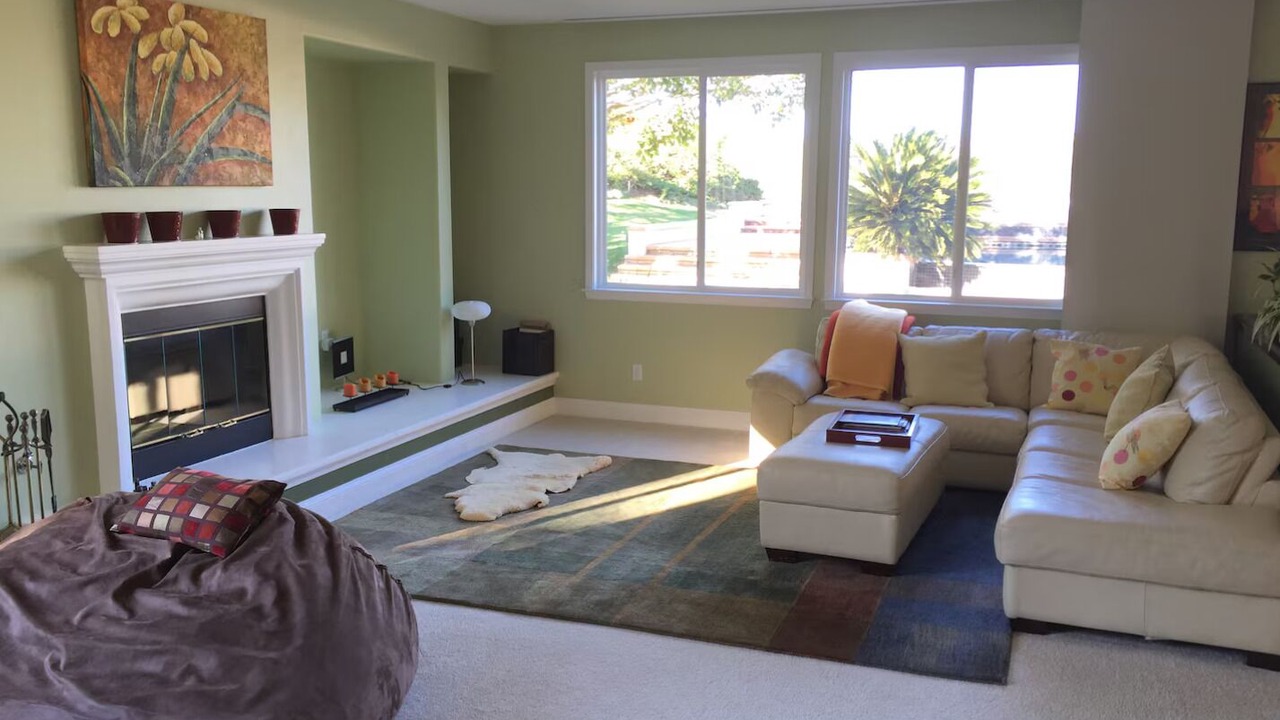 Photo of Livingroom in Simi Valley