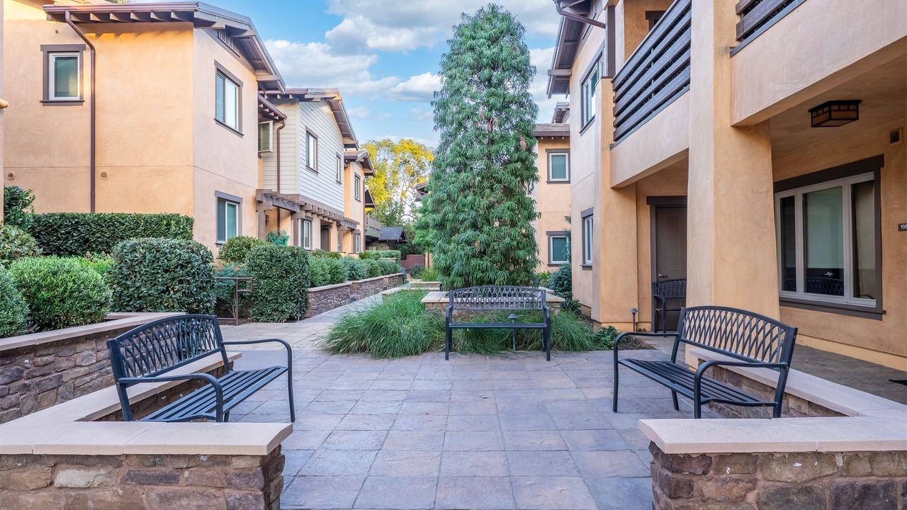 Photo of Patio Balcony in Pasadena