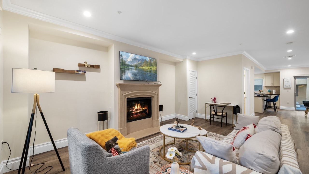Photo of Livingroom in Pasadena