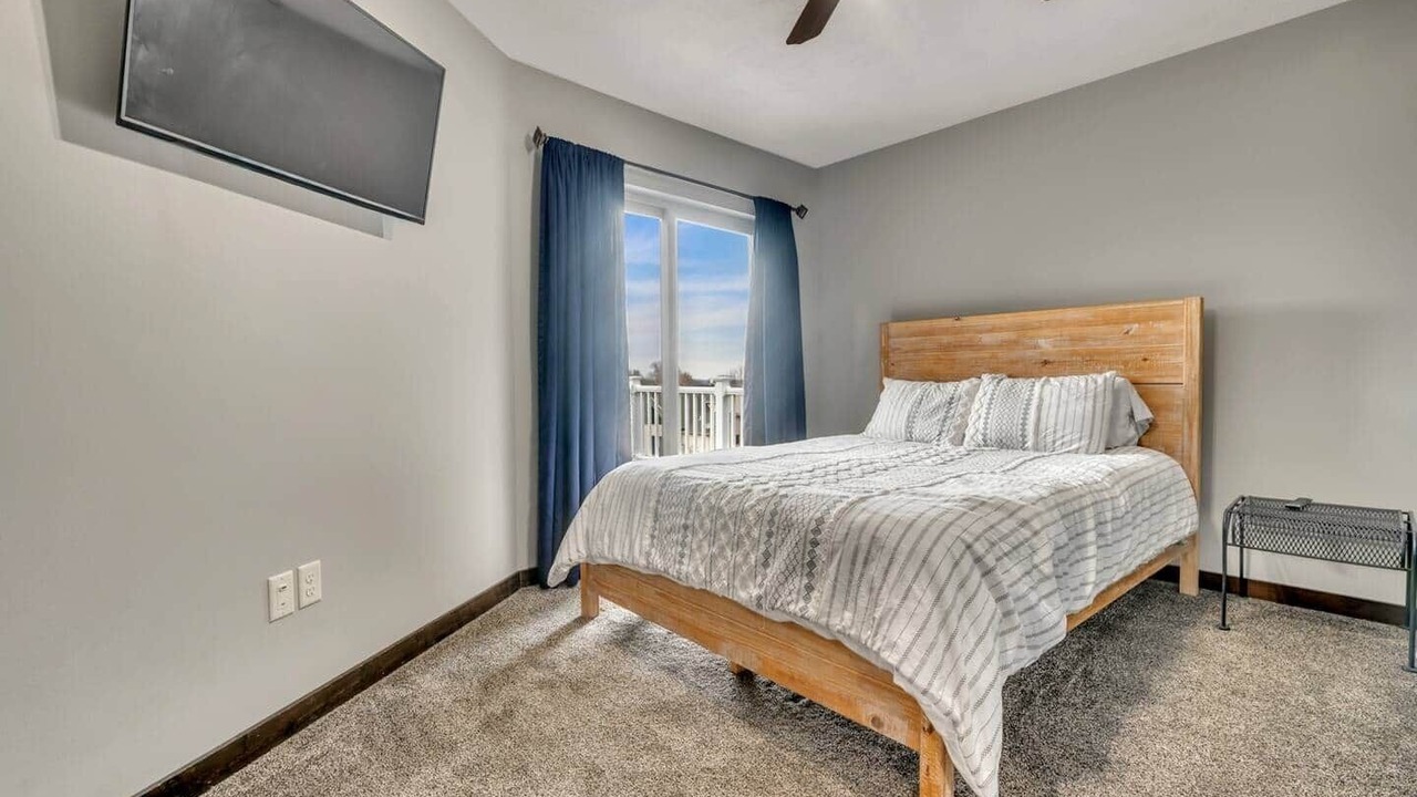 Photo of Bedroom in Spirit Lake