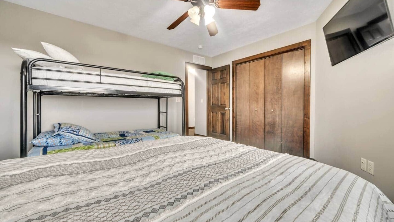 Photo of Bedroom in Spirit Lake