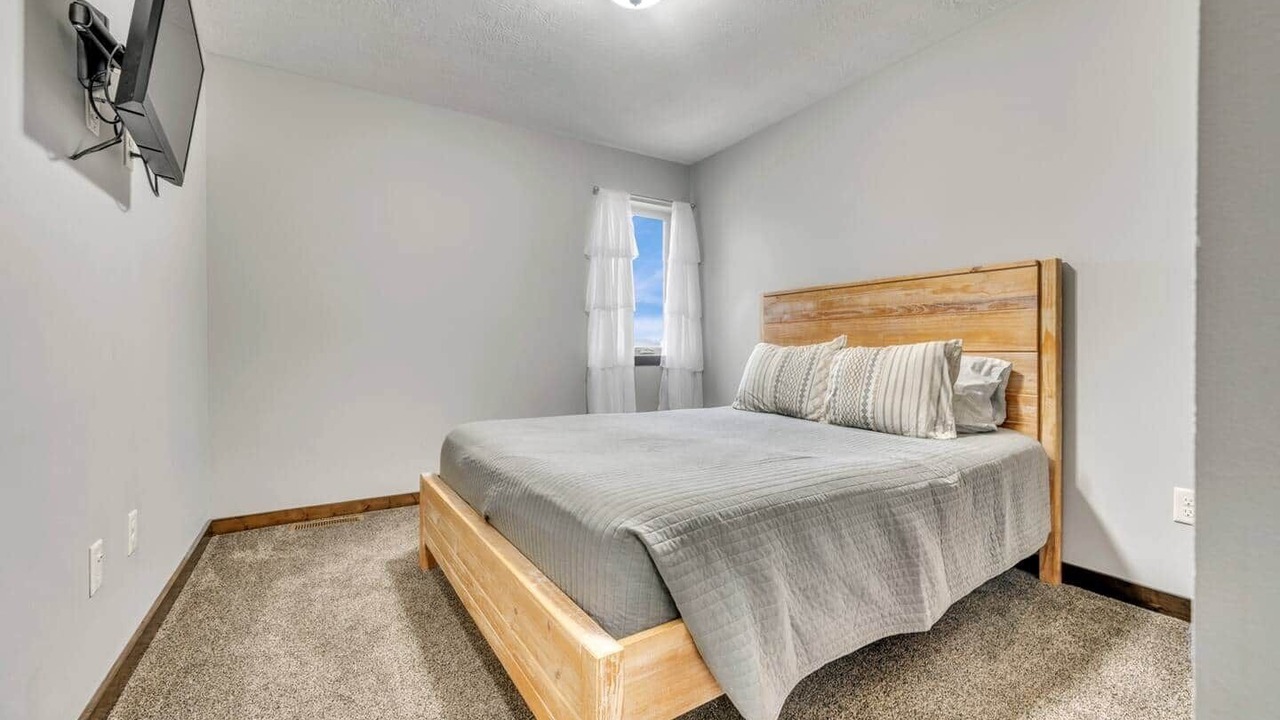 Photo of Bedroom in Spirit Lake