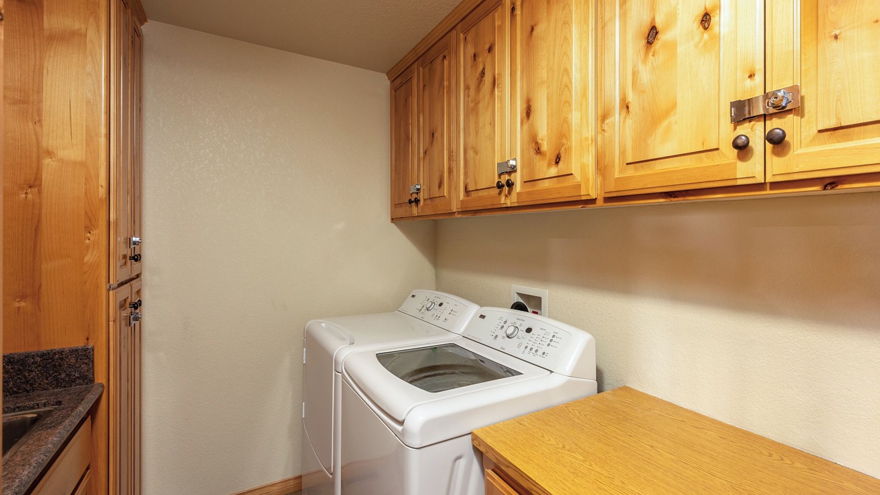 Photo of Bedroom in Castle Glen Estates