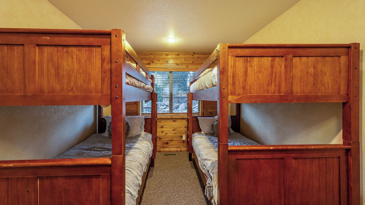 Photo of Bedroom in Castle Glen Estates