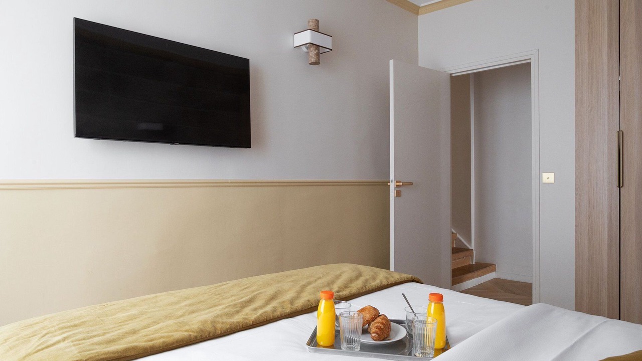 Photo of Bedroom in Notre-Dame-des-Champs