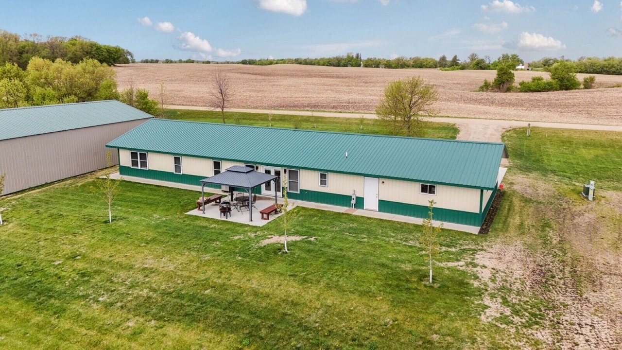 Photo of Outdoor in Underwood
