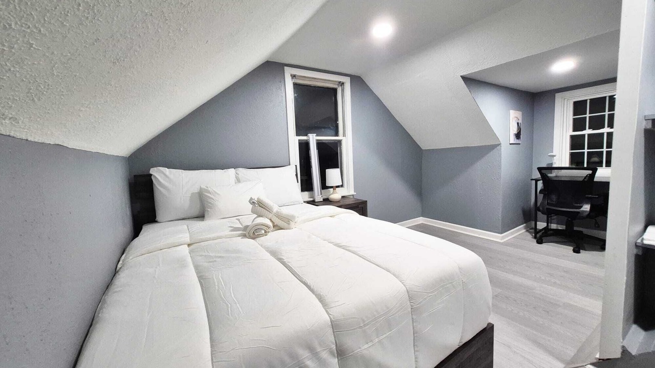 Photo of Bedroom in Lochearn