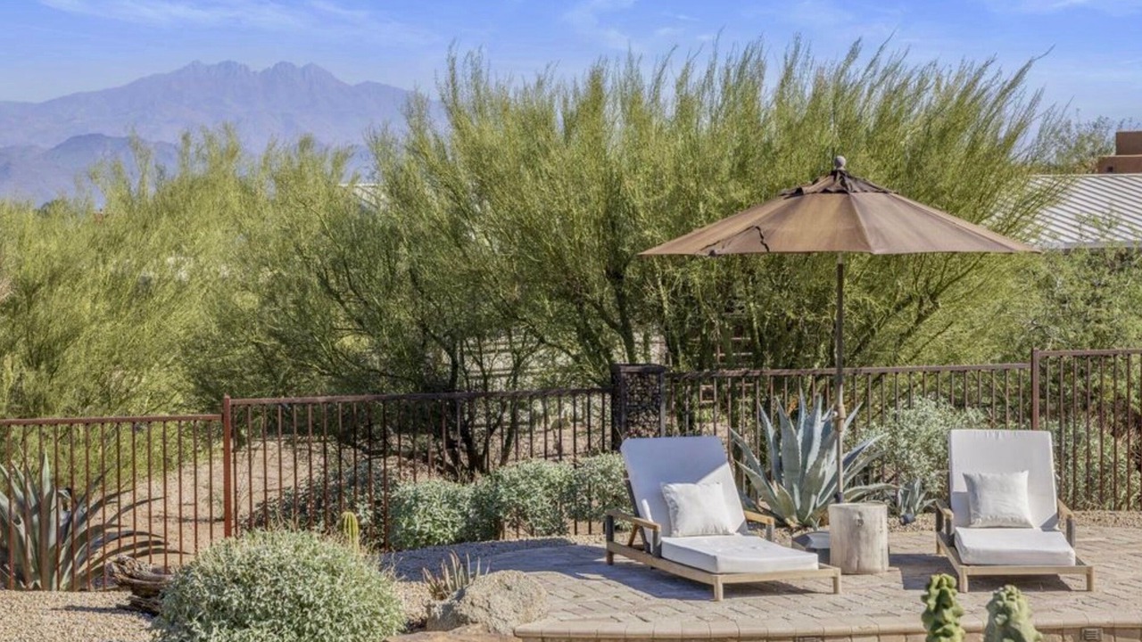 Photo of Outdoor in Sunrise Desert Vistas