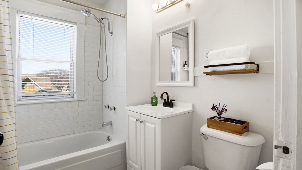 Photo of Bathroom in Summit - University