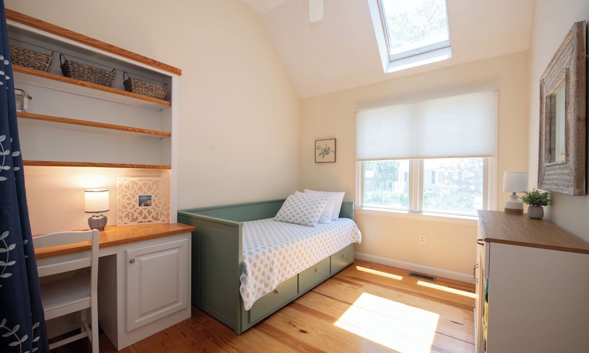 Photo of Bedroom in South Chatham