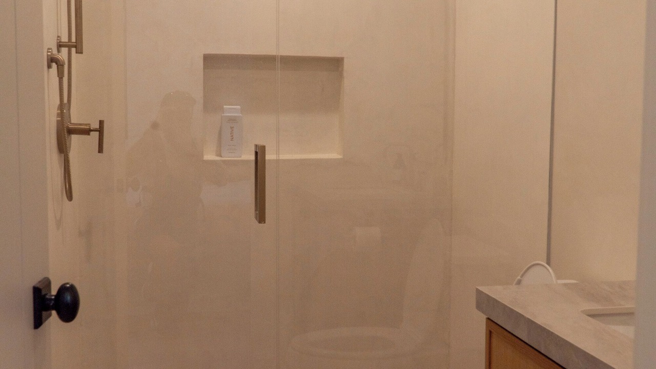 Photo of Bathroom in The Strand