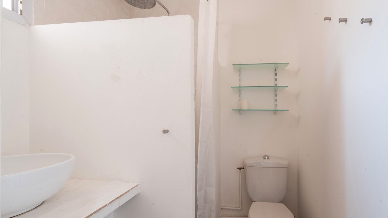 Photo of Bathroom in Montreuil