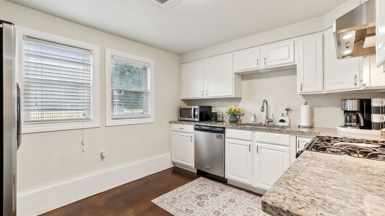 Photo of Kitchen in Leonidas