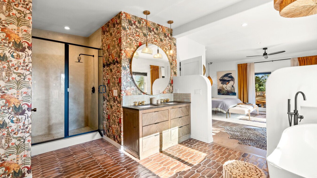 Photo of Bathroom in Mira Monte