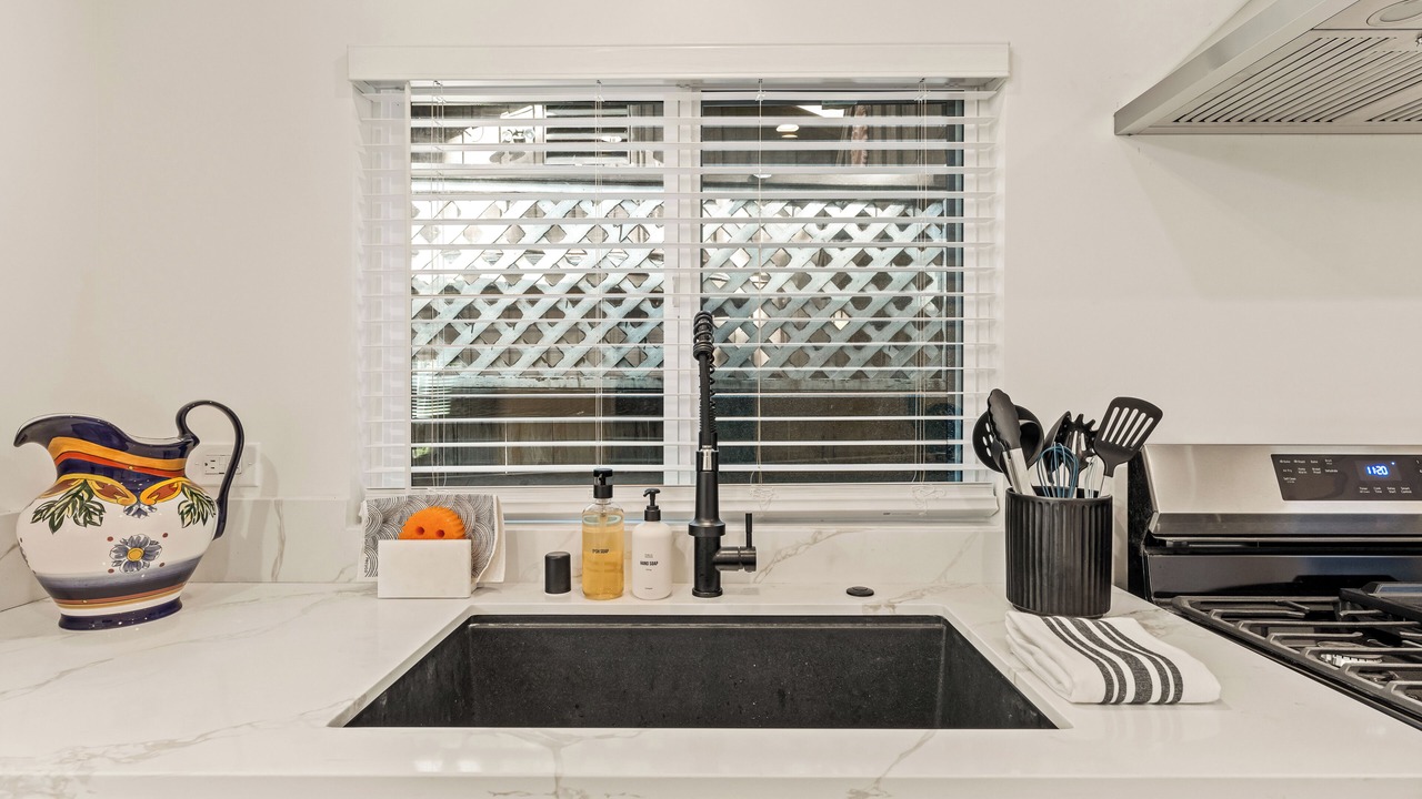 Photo of Kitchen in Hollywood Hills West