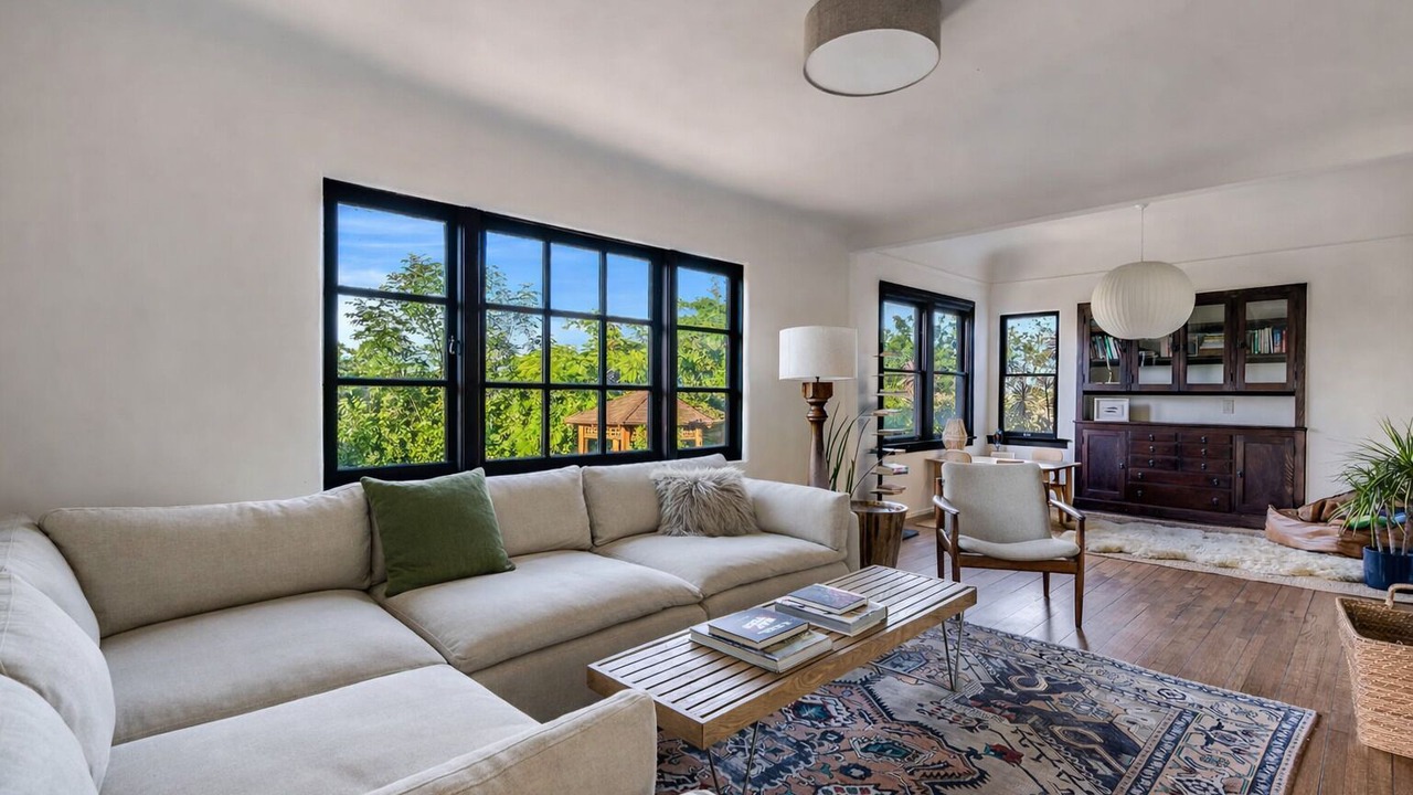 Photo of Livingroom in Eagle Rock