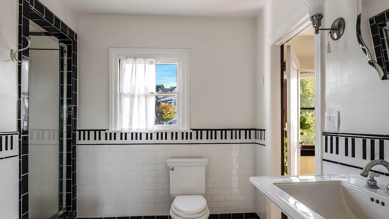 Photo of Bathroom in Eagle Rock