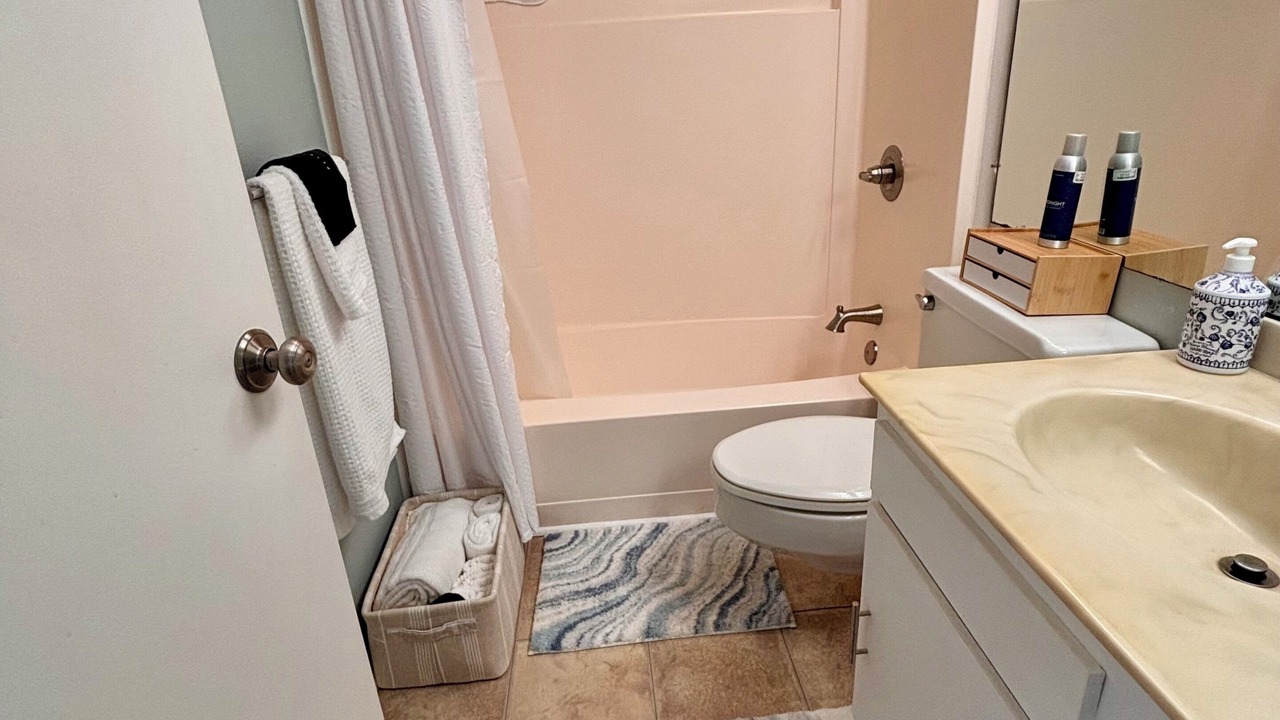Photo of Bathroom in Diamondhead