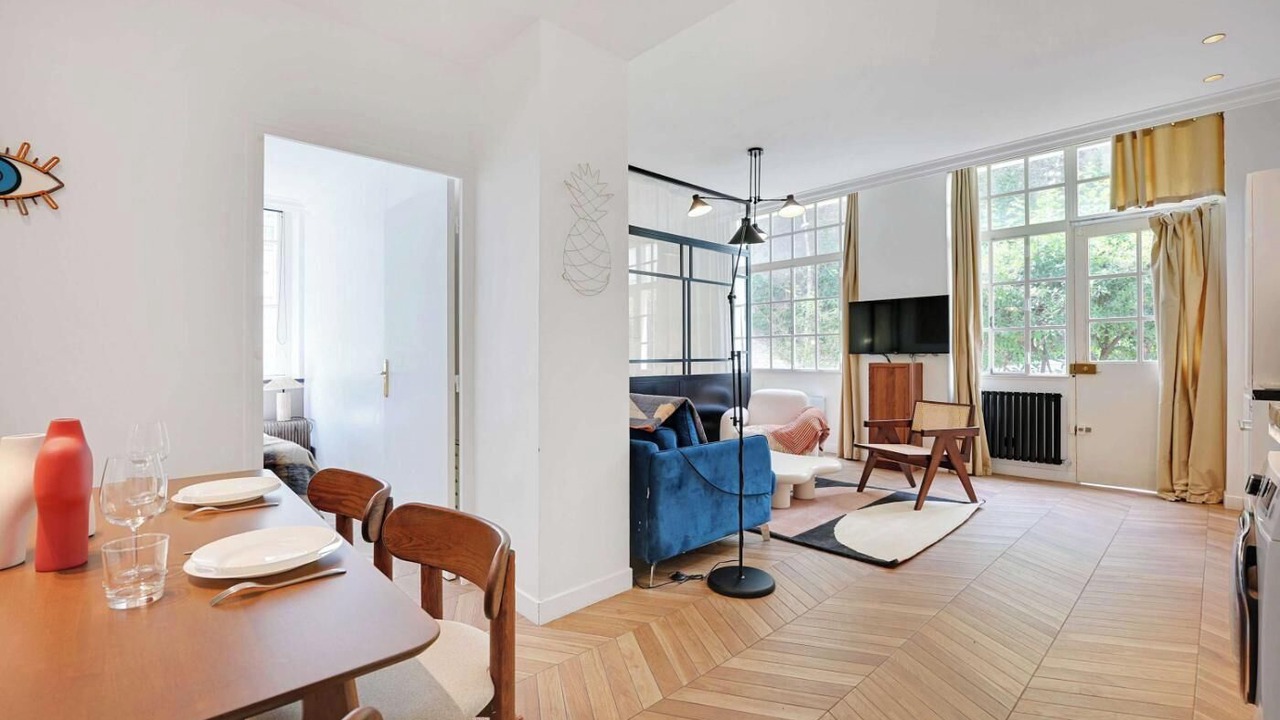 Photo of Livingroom in Notre-Dame-des-Champs