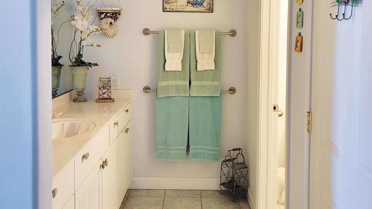 Photo of Bathroom in Ocean Springs