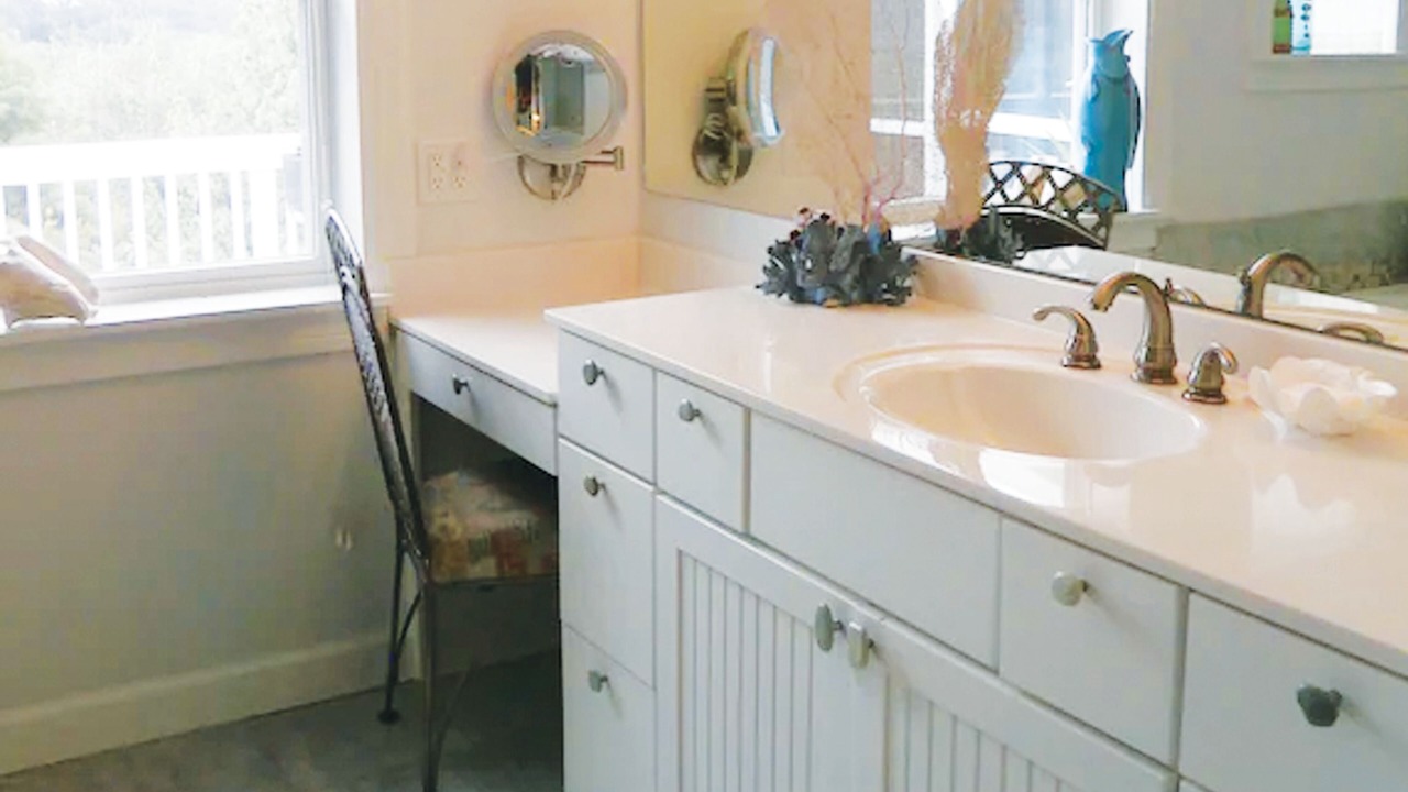 Photo of Bathroom in Ocean Springs