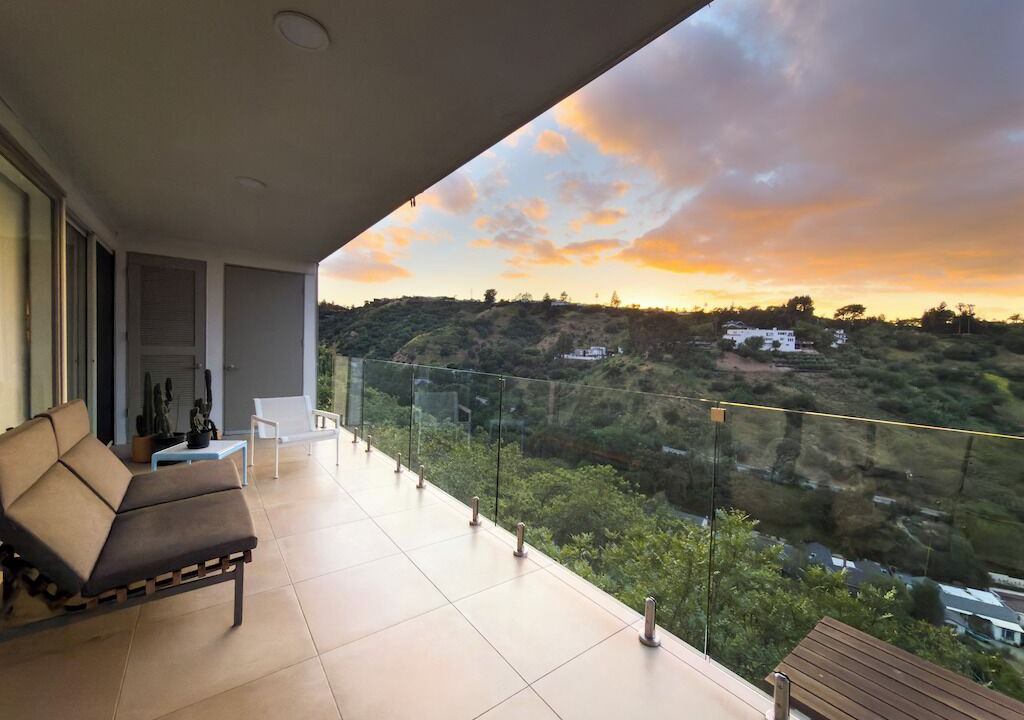 Photo of Patio Balcony in Sherman Oaks