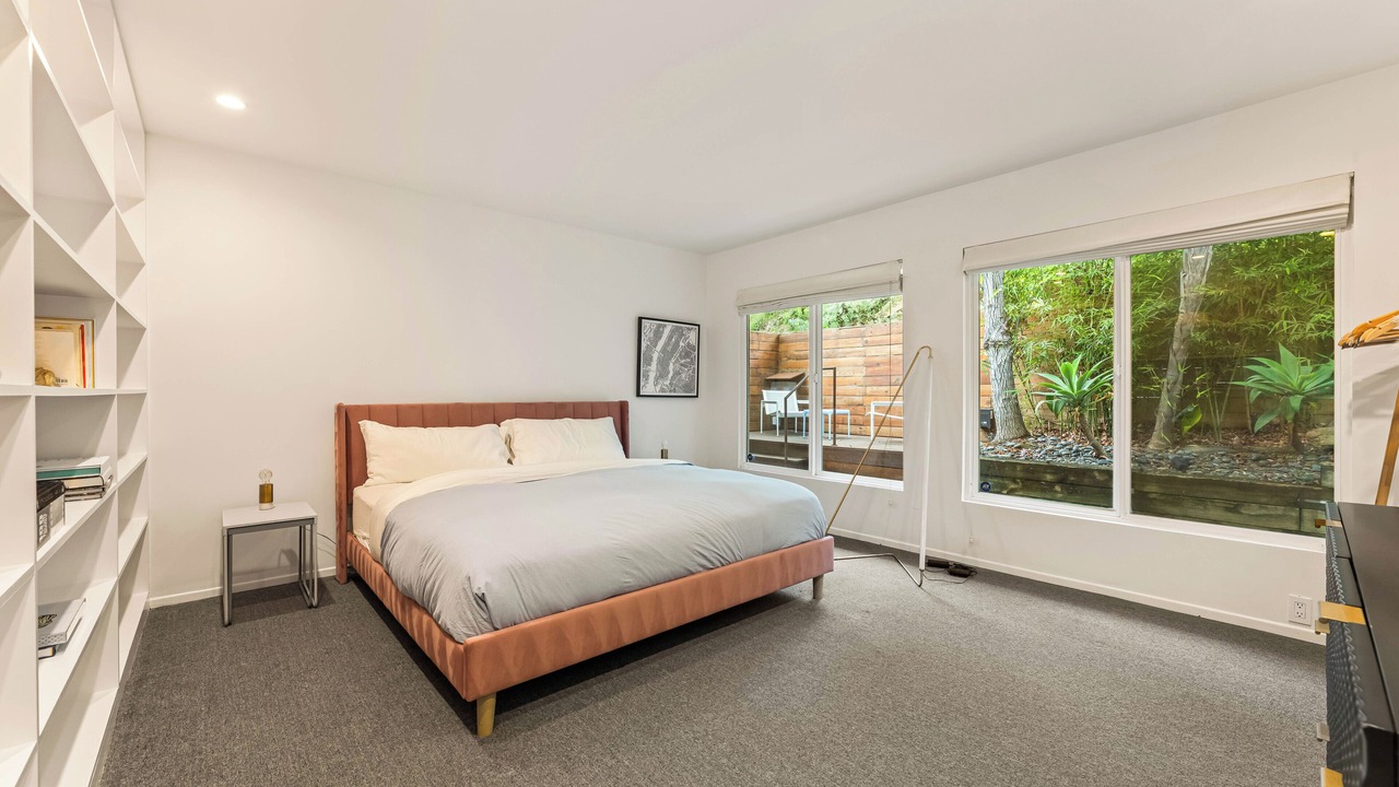Photo of Bedroom in Sherman Oaks