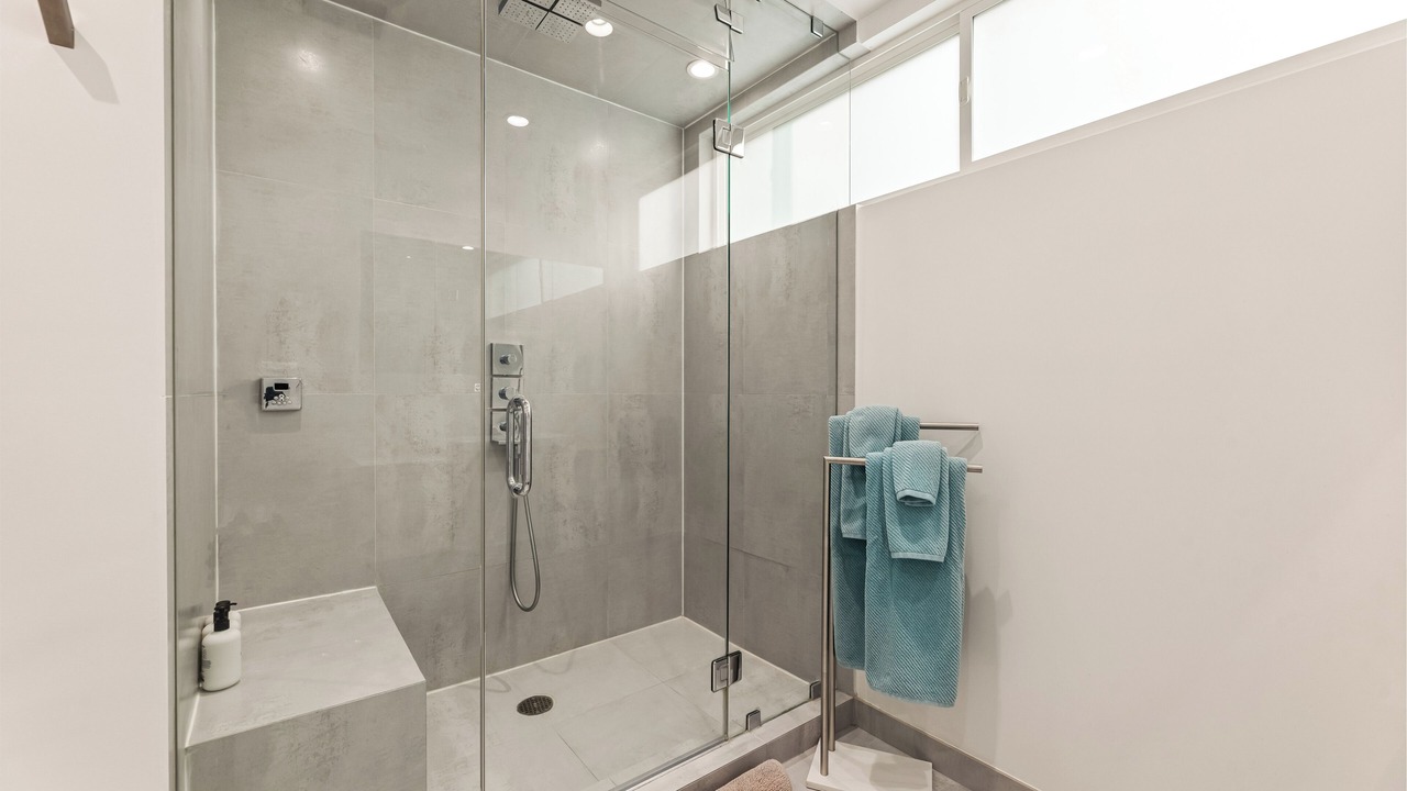 Photo of Bathroom in Sherman Oaks
