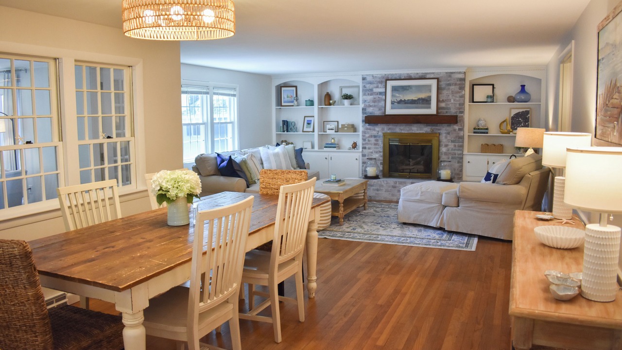 Photo of Livingroom in West Dennis