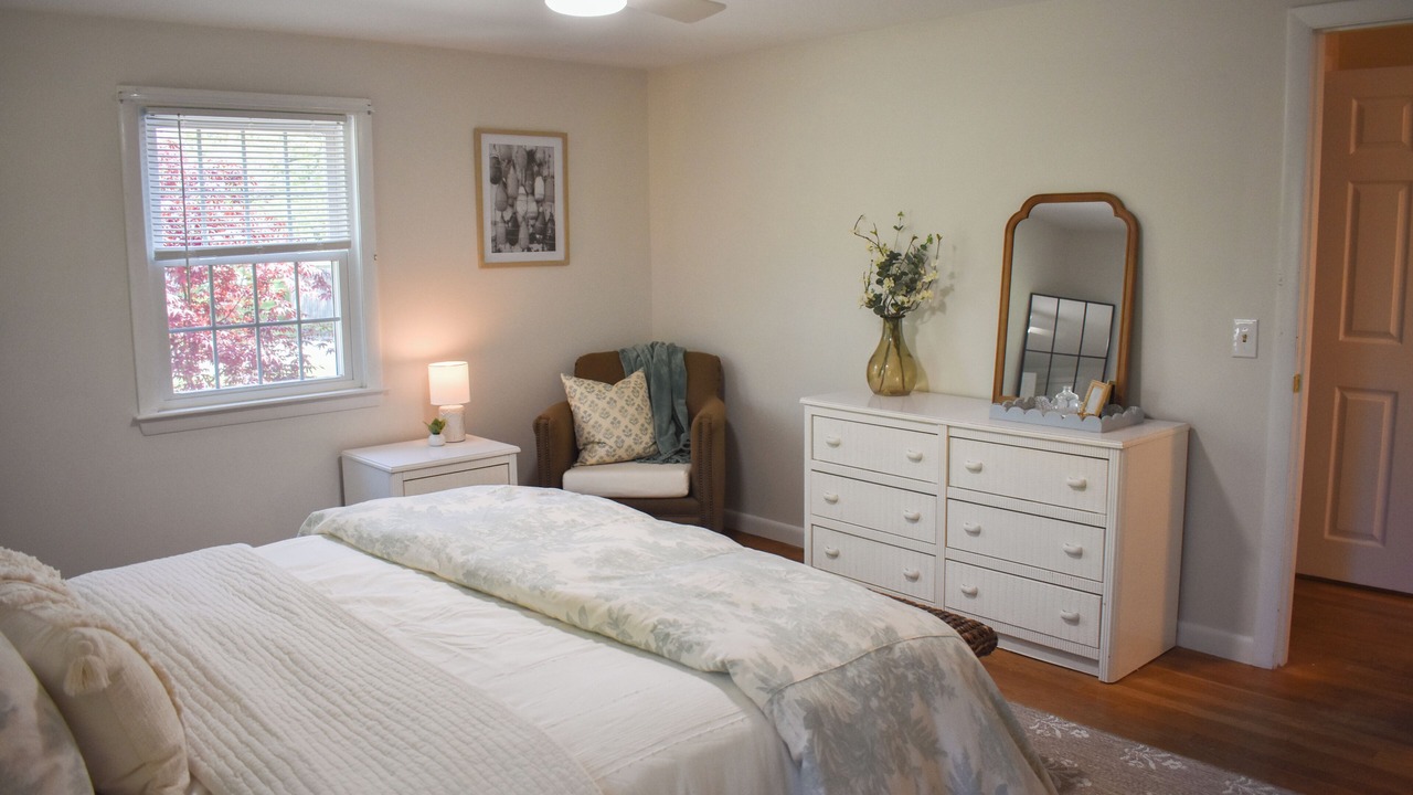Photo of Bedroom in West Dennis