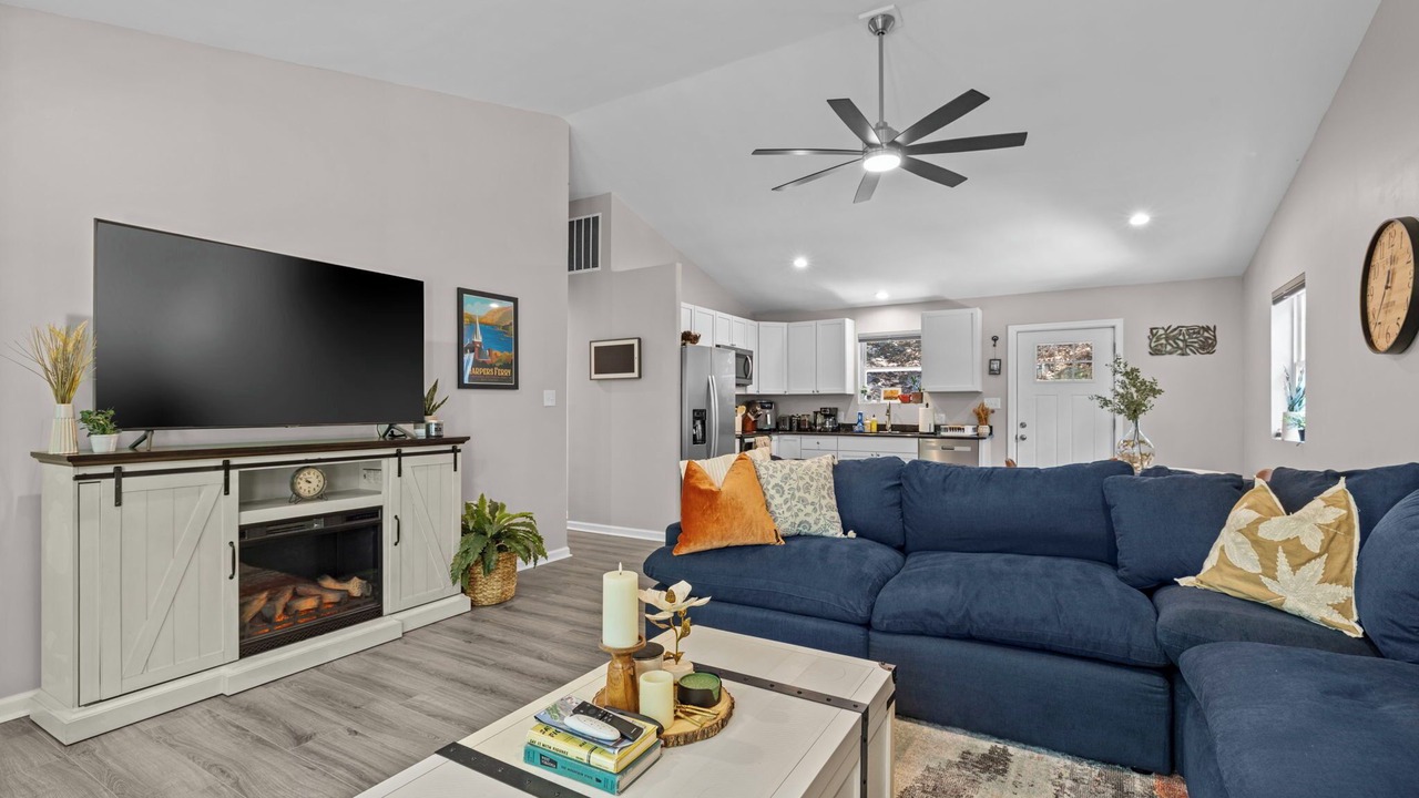 Photo of Livingroom in Kabletown